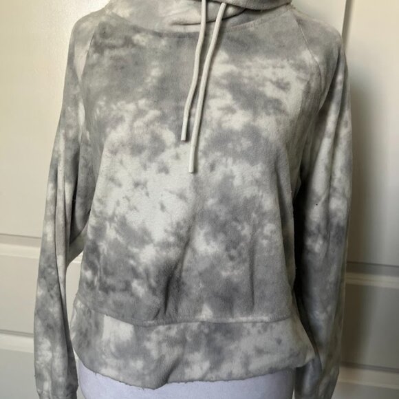 Old Navy Gray Tie Dye Cropped Long Sleeve Pullover Fleece Sweatshirt Size Small - Picture 2 of 12